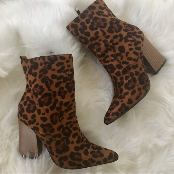 LAST 1️⃣ PRICE FIRM Vegan Suede Leopard Bootie - Picture 5 of 5